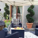 Daire Cosy Rdc-terrasse Et Parking Prive
