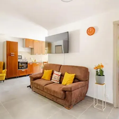 Cosy Rdc-terrasse Et Parking Privé